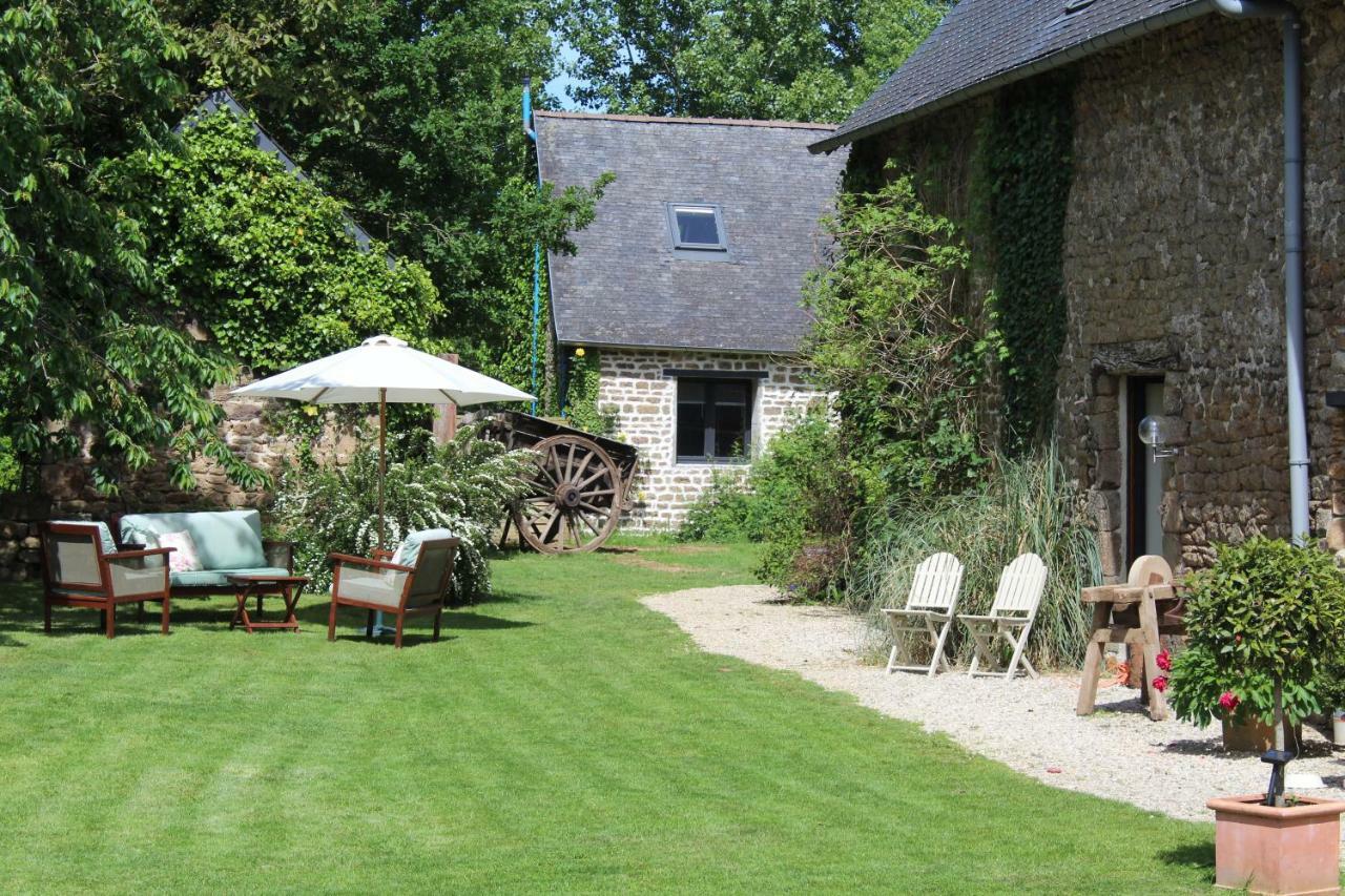 La Petite Jeusseliniere Villa Larchamp Exterior foto